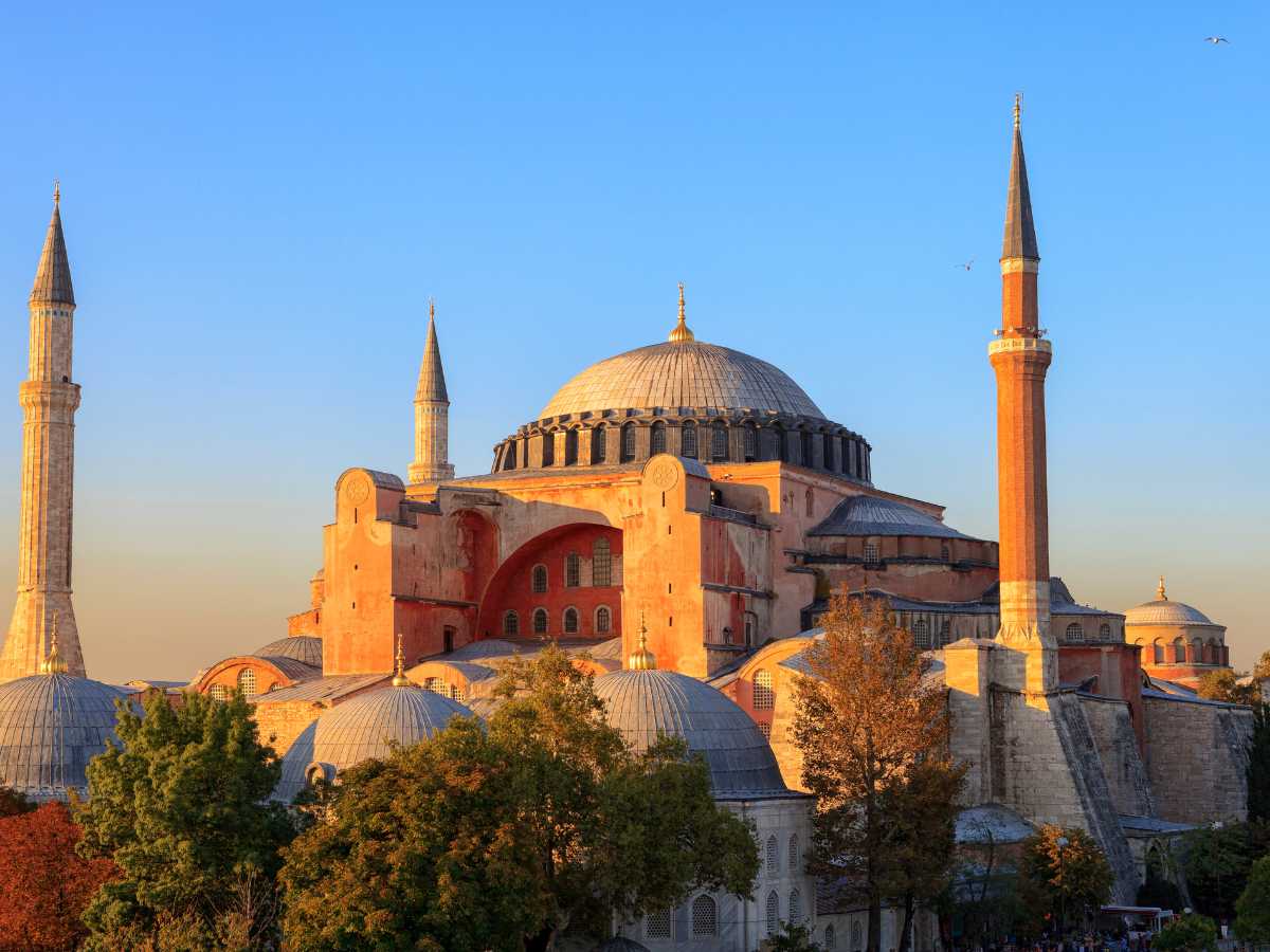 Entrada a Mezquita de Santa Sofía